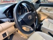 Bán gấp với giá thấp chiếc Toyota Vios sản xuất 2014, xe còn mới