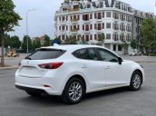 Bán Mazda 3 HB màu trắng sx 2018
