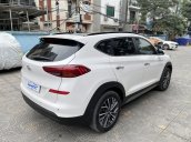 Bán Hyundai Tucson đời 2019, màu trắng, giá thấp