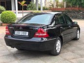 Cần bán xe Mercedes C180 đời 2004, màu đen 