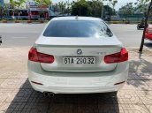 Bán BMW 3 Series năm sản xuất 2016, màu bạc, giá tốt