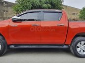 Cần bán Toyota Hilux sản xuất năm 2016, màu đỏ, nhập khẩu nguyên chiếc giá cạnh tranh