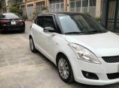 Cần bán Suzuki Swift sản xuất năm 2017, màu trắng