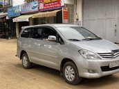 Cần bán lại xe Toyota Innova năm 2009 còn mới, giá chỉ 295 triệu