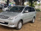 Cần bán lại xe Toyota Innova năm 2009 còn mới, giá chỉ 295 triệu