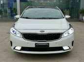 Bán Kia Cerato sản xuất 2018, xe giá thấp, động cơ ổn định 