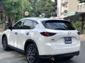 Cần bán gấp Mazda CX 5 đời 2018, màu trắng