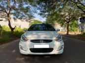 Cần bán Hyundai Accent sản xuất năm 2015, màu trắng còn mới