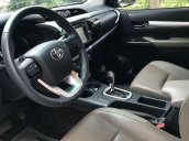 Cần bán lại xe Toyota Hilux năm sản xuất 2015, màu bạc, nhập khẩu