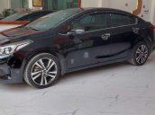 Cần bán gấp Kia Cerato sản xuất năm 2018, màu đen, 550 triệu