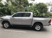 Cần bán lại xe Toyota Hilux năm sản xuất 2015, màu bạc, nhập khẩu