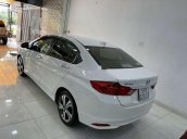 Cần bán xe Honda City năm 2014, màu trắng còn mới