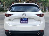 Cần bán gấp Mazda CX 5 đời 2018, màu trắng