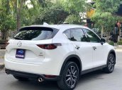 Cần bán gấp Mazda CX 5 đời 2018, màu trắng