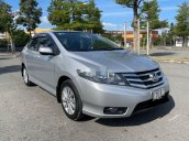 Cần bán gấp Honda City sản xuất năm 2014