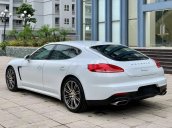 Cần bán gấp Porsche Panamera năm sản xuất 2015