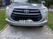 Cần bán Toyota Innova đời 2019, màu bạc