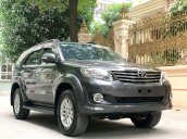 Cần bán xe Toyota Fortuner năm sản xuất 2012, máy xăng, số tự động
