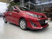 Bán xe Toyota Vios 1.5G màu đỏ, siêu lướt, xe gia đình mới đi 10.000km