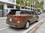 Bán Kia Sedona 2.2 DAT Luxury năm 2020, màu nâu