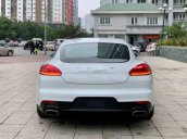 Cần bán gấp Porsche Panamera năm sản xuất 2015