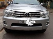 Cần bán gấp Toyota Fortuner sản xuất 2010 còn mới