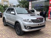 Xe Toyota Fortuner năm 2016, màu bạc chính chủ