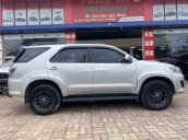 Xe Toyota Fortuner năm 2016, màu bạc chính chủ