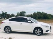 Cần bán lại xe Hyundai Accent đời 2019, màu trắng 