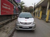 Bán xe Toyota Innova năm sản xuất 2009, màu bạc