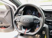 Hàng đẹp cần bán xe Hyundai Elantra 1.6 AT Turbo sản xuất 2019, mới đi hơn 21000 km