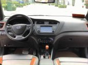 Cần bán lại chiếc Hyundai i20 Active sản xuất năm 2016