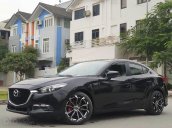 Cần bán Mazda 3 năm sản xuất 2018, màu đen còn mới