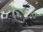Cần bán Mazda 3 năm sản xuất 2018, màu đen còn mới