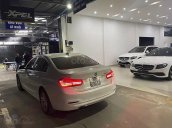 Cần bán gấp BMW 3 Series năm 2016, màu trắng còn mới