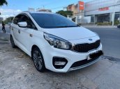 Bán xe Kia Rondo đời 2017, màu trắng, nhập khẩu 