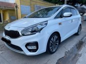 Bán xe Kia Rondo đời 2017, màu trắng, nhập khẩu 