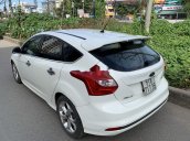 Bán Ford Focus đời 2013, màu trắng, giá 405tr