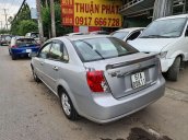 Cần bán Chevrolet Lacetti sản xuất 2013 còn mới, giá tốt