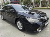 Bán Toyota Camry năm sản xuất 2016, màu đen còn mới