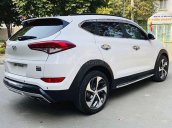 Cần bán Hyundai Tucson 2017, màu trắng chính chủ