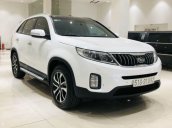 Bán xe Kia Sorento GATH sản xuất năm 2019, màu trắng, giá tốt