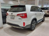 Cần bán Kia Sorento sản xuất 2019 còn mới