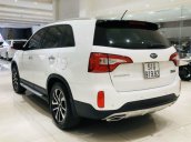 Bán xe Kia Sorento GATH sản xuất năm 2019, màu trắng, giá tốt