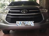 Cần bán gấp Toyota Innova 2016, màu bạc