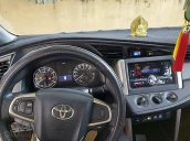 Cần bán gấp Toyota Innova 2016, màu bạc