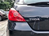 Nissan Tiida nhập khẩu 2011 hơn 300 triệu