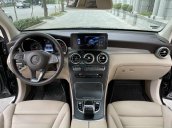 Mercedes GLC300, 2017 biển Hà Nội, máy móc nguyên bản