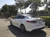 Cần bán gấp Kia Optima 2.0 AT năm sản xuất 2019, màu trắng