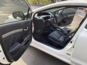 Cần bán Honda Civic năm 2015, màu trắng số tự động